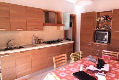 BELLISSIMO APPARTAMENTO CON GARAGE A RIDOSSO DI VIA G. CESARE BELLISSIMO APPARTAMENTO CON GARAGE A RIDOSSO DI VIA G. CESARE