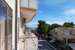APPARTAMENTO NON AMMOBILIATO DI 120 MQ CON VISTA MARE APPARTAMENTO NON AMMOBILIATO DI 120 MQ CON VISTA MARE