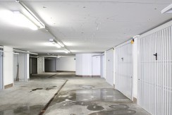VENDESI GARAGE DI 150 MQ IN ZONA CENTRO VENDESI GARAGE DI 150 MQ IN ZONA CENTRO