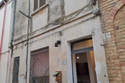 SOLUZIONE TERRA-CIELO VICINA A PIAZZA ROSSETTI
