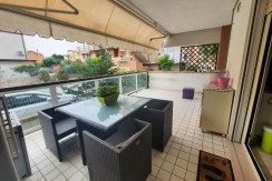 BELLISSIMO APPARTAMENTO DI 90 MQ CON DOPPI TERRAZZI