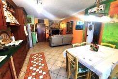 Appartamento con terrazzo in via del Porto Appartamento con terrazzo in via del Porto