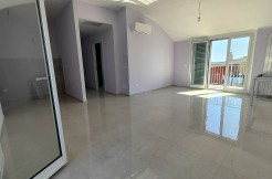 NUOVO APPARTAMENTO MANSARDATO DI 115 MQ CON GARAGE