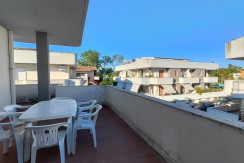 APPARTAMENTO DI 74 MQ SUL MARE CON AMPIO TERRAZZO