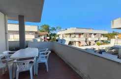 APPARTAMENTO DI 74 MQ SUL MARE CON AMPIO TERRAZZO