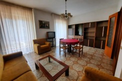 APPARTAMENTO AMMOBILIATO DI 120 MQ IN VIA DEL PORTO